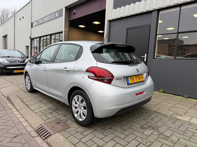 Peugeot 208 1.2 PureTech Blue Lion