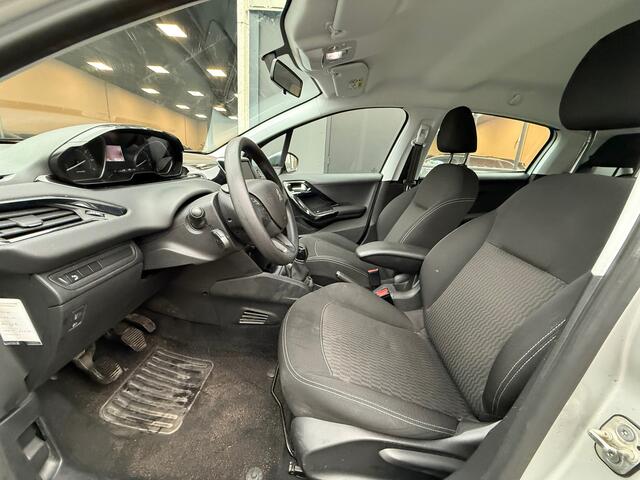 Peugeot 208 1.2 PureTech Blue Lion