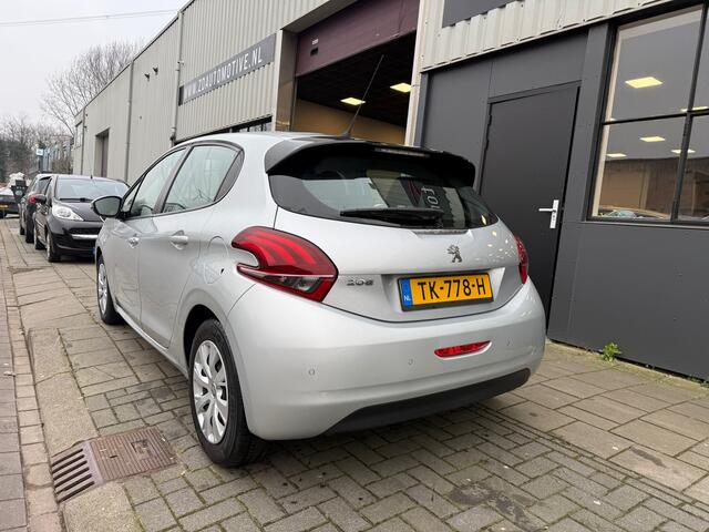 Peugeot 208 1.2 PureTech Blue Lion