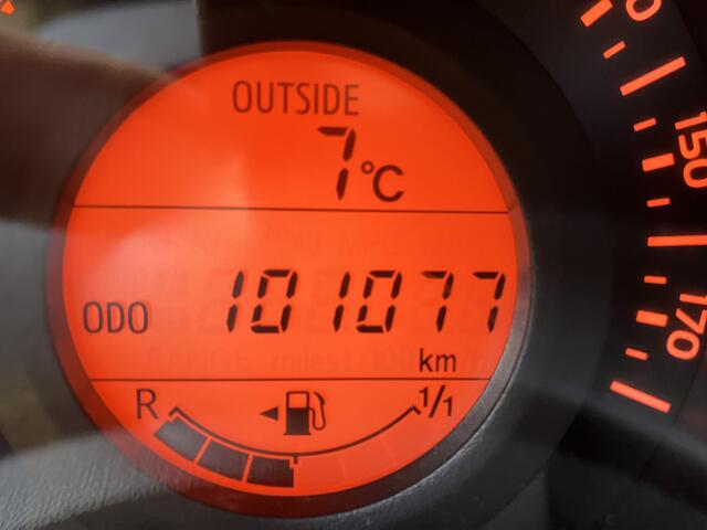 Peugeot 108 1.0 e-VTi Active  Airco - Radio - Stuurbekrachtiging - Bluetooth - Sprankelend wit  Vingerhoets; Vierde Generatie Eersteklas Service 