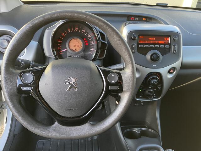 Peugeot 108 1.0 e-VTi Active  Airco - Radio - Stuurbekrachtiging - Bluetooth - Sprankelend wit  Vingerhoets; Vierde Generatie Eersteklas Service 