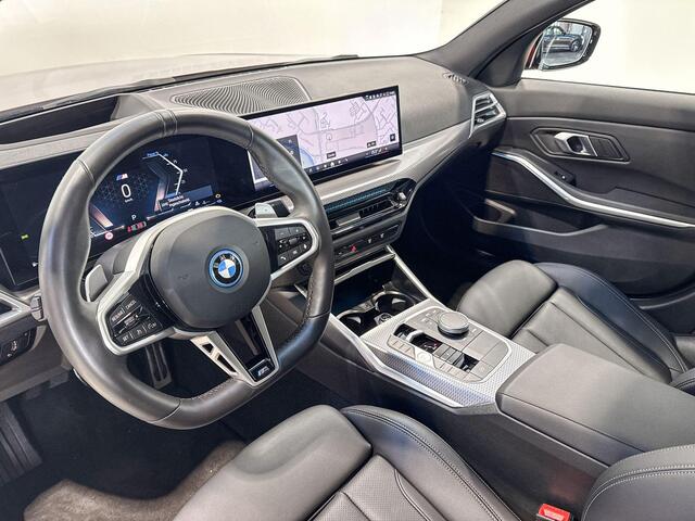 BMW 3-Serie Sedan 330e Innovation Pack M Sportpakket Pro Selections 500
