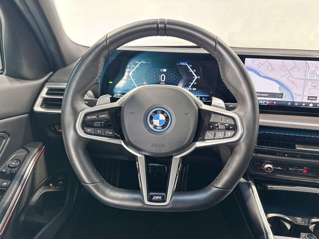 BMW 3-Serie Sedan 330e Innovation Pack M Sportpakket Pro Selections 500
