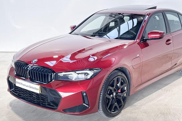 BMW 3-Serie Sedan 330e Innovation Pack M Sportpakket Pro Selections 500