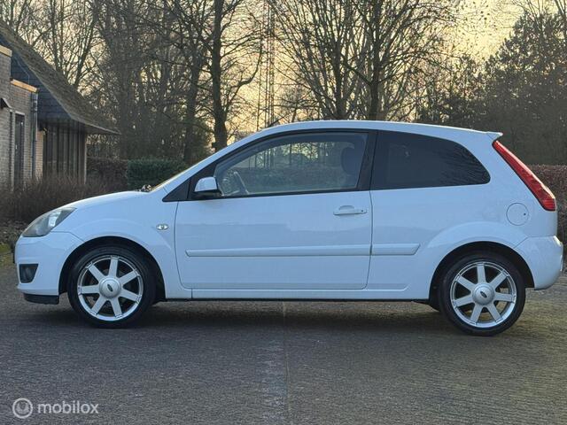 Ford Fiesta 1.3-8V Cool & Sound/1e EIG/NAP/NWE APK/LMV/AC/
