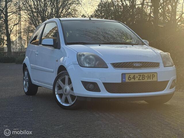 Ford Fiesta 1.3-8V Cool & Sound/1e EIG/NAP/NWE APK/LMV/AC/