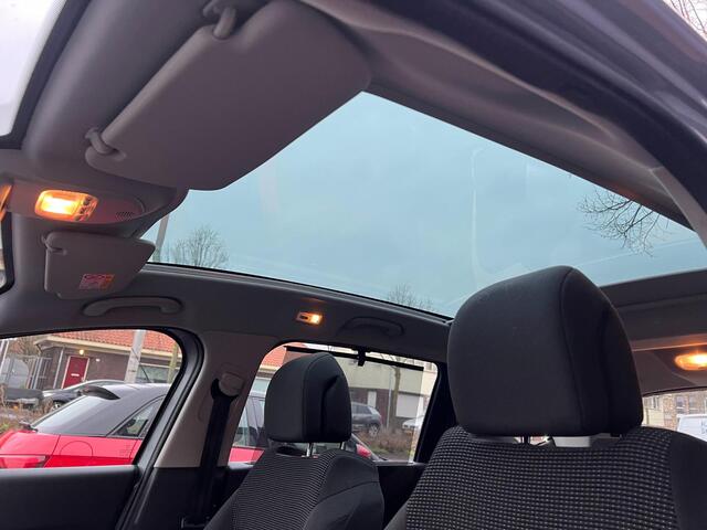 Peugeot 5008 1.6 THP Active 5p. panodak navi nap boekjes
