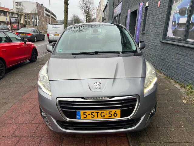 Peugeot 5008 1.6 THP Active 5p. panodak navi nap boekjes