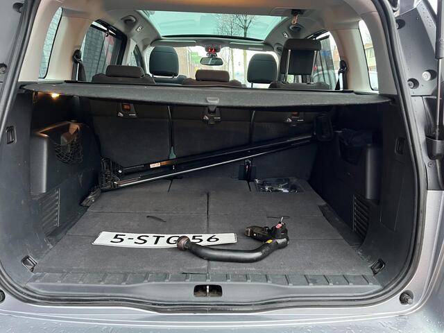 Peugeot 5008 1.6 THP Active 5p. panodak navi nap boekjes