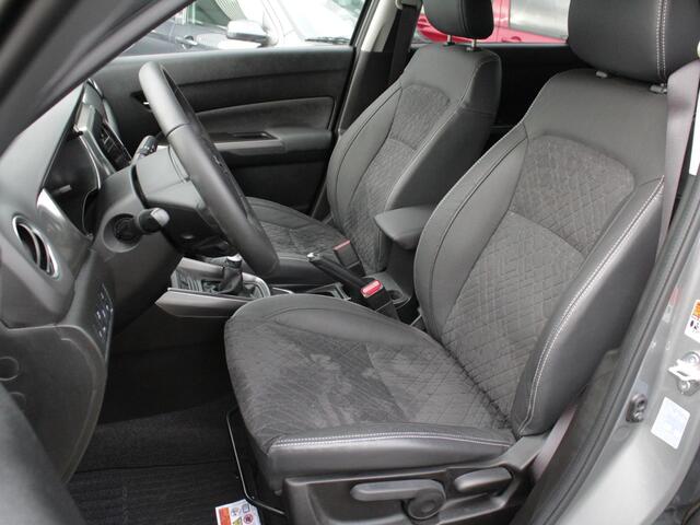 Suzuki Vitara 1.4 Boosterjet Style Hybrid | Schuif/Kanteldak | Leder | Adap. Cruise | Park sens | Lm-Velgen