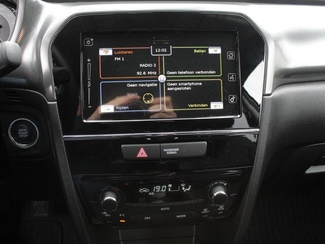 Suzuki Vitara 1.4 Boosterjet Style Hybrid | Schuif/Kanteldak | Leder | Adap. Cruise | Park sens | Lm-Velgen