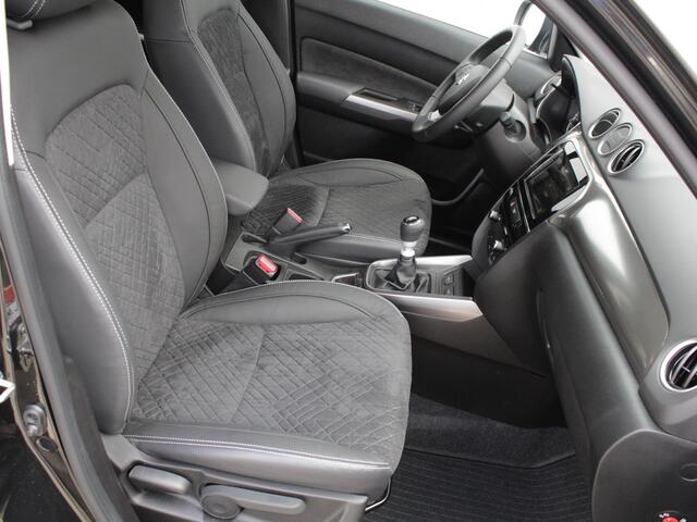 Suzuki Vitara 1.4 Boosterjet Style Smart Hybrid | Navi | Panodak | Adap. Cruise | Leder | Lm-Velgen