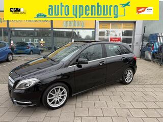 MERCEDES-BENZ B-KLASSE 200 Prestige Automaat * 134.544 Km * Panoramadak * Leder / Stof * Led / Xenon * Airco *