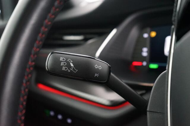 Skoda Octavia Combi 1.4 TSI RS iV PHEV 245 PK | ACC | Stoelverwarming