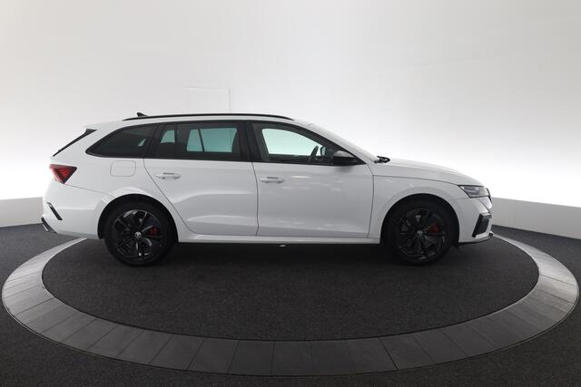 Skoda Octavia Combi 1.4 TSI RS iV PHEV 245 PK | ACC | Stoelverwarming