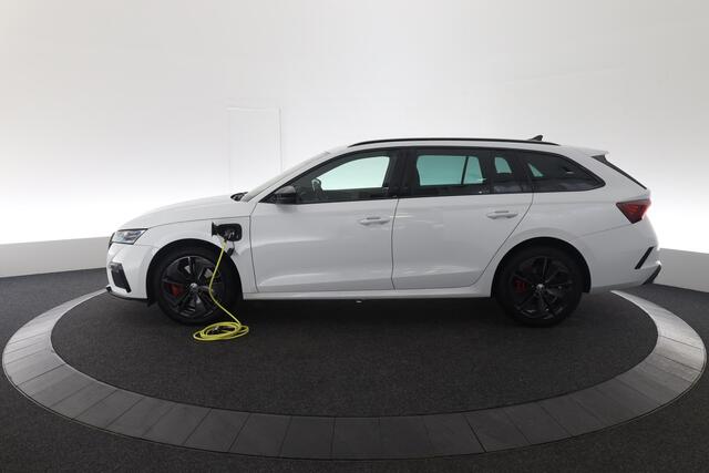Skoda Octavia Combi 1.4 TSI RS iV PHEV 245 PK | ACC | Stoelverwarming
