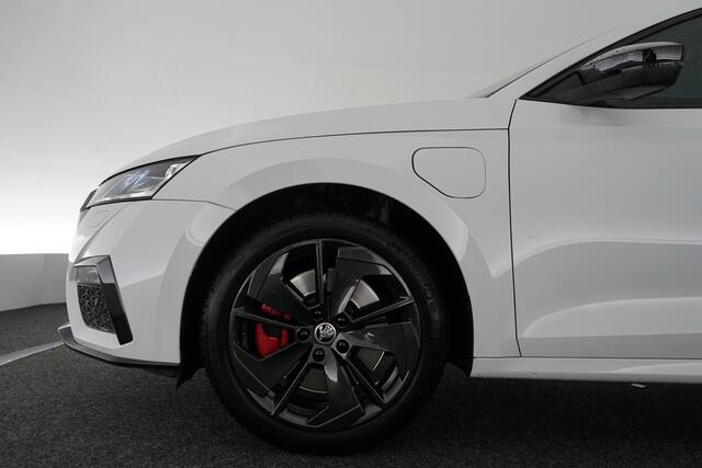 Skoda Octavia Combi 1.4 TSI RS iV PHEV 245 PK | ACC | Stoelverwarming