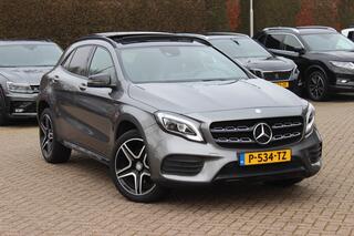 MERCEDES-BENZ GLA-KLASSE 250 4Matic WhiteArt / Panoramadak / Camera / Leder&Alcantara / Apple CarPlay / 19'' / Navigatie / Stoelverwarming / DAB / Dodehoek / Cruise Control