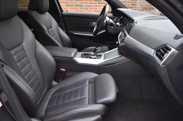 BMW 3-Serie 330e xDrive High Executive '22 SOH 94,6% Leder M Pakket Clima Navi Laser Light Navi Clima Cruise Inruil mogelijk
