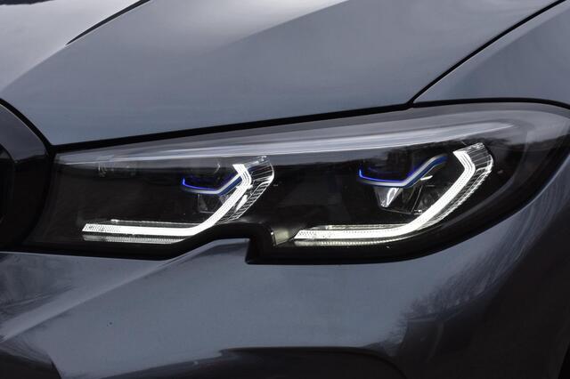 BMW 3-Serie 330e xDrive High Executive '22 SOH 94,6% Leder M Pakket Clima Navi Laser Light Navi Clima Cruise Inruil mogelijk