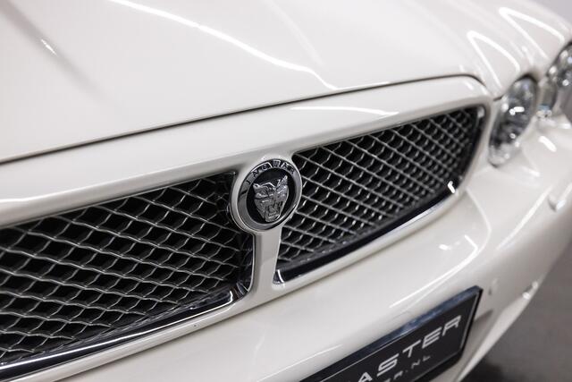 Jaguar XJ 4.2 V8 Sovereign SWB Btw auto, Fiscale waarde � 6.000,- � 28.884.30 Ex B.T.W DEALER AUTO 1 owner