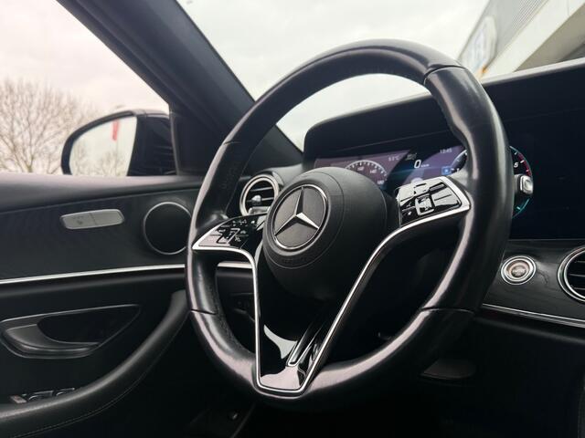 Mercedes-Benz E-Klasse 300 De AUTOMAAT AVANTGARDE NAVI PDC-CAMERA STOELVERW.