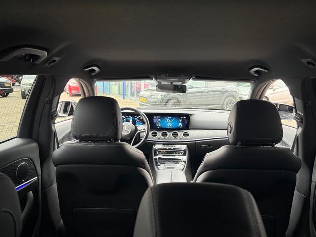 Mercedes-Benz E-Klasse 300 De AUTOMAAT AVANTGARDE NAVI PDC-CAMERA STOELVERW.