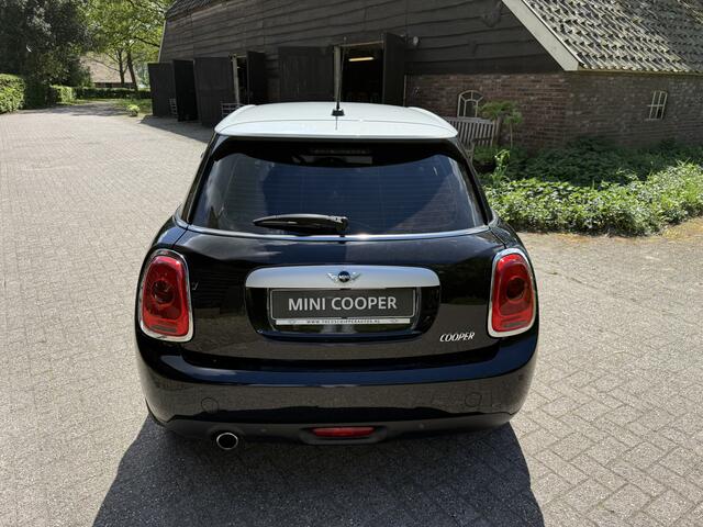 Mini Cooper Mini 1.5 Pepper. ,17, multi media,cruise. Zeer mooi 