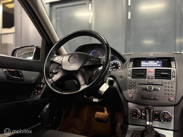 Mercedes-Benz C-Klasse 200 CGI BlueEFFICIENCY Avantgarde Netjes