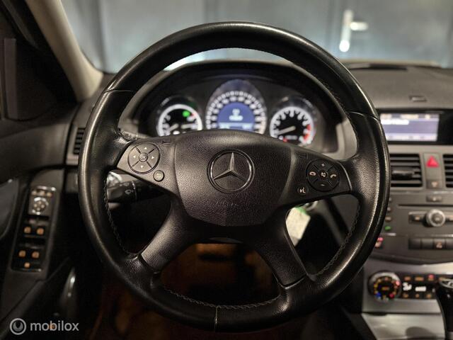 Mercedes-Benz C-Klasse 200 CGI BlueEFFICIENCY Avantgarde Netjes