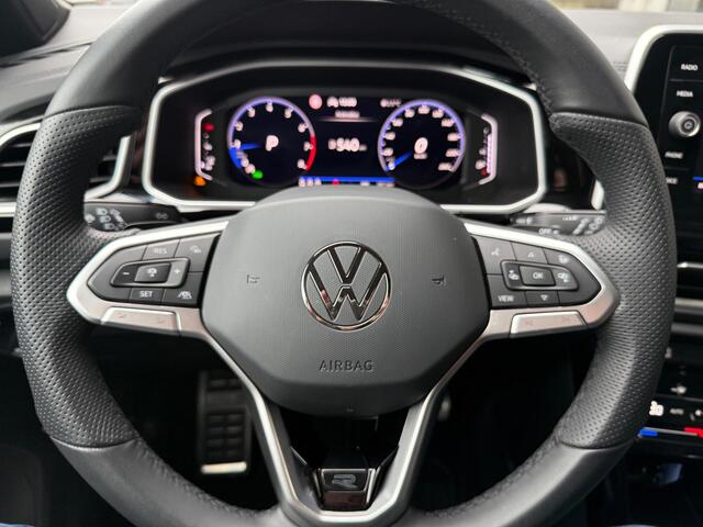 Volkswagen T-ROC 1.5 TSI R-Line Business 150PK / ACHTERUITRIJCAMERA / CARPLAY