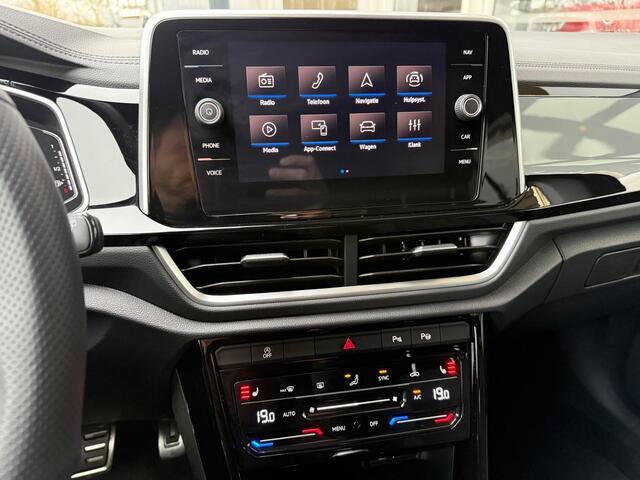 Volkswagen T-ROC 1.5 TSI R-Line Business 150PK / ACHTERUITRIJCAMERA / CARPLAY