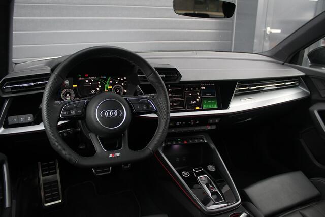Audi A3 SPORTBACK 45 TFSI e S edition Competition | fabrieksgarantie | Panorama Dak | 3x S-line | Leer | ACC | Matrix