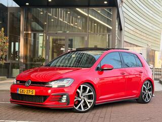 Volkswagen Golf VII