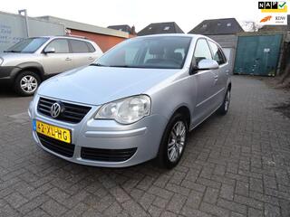 Volkswagen Polo (2002 - 2009)