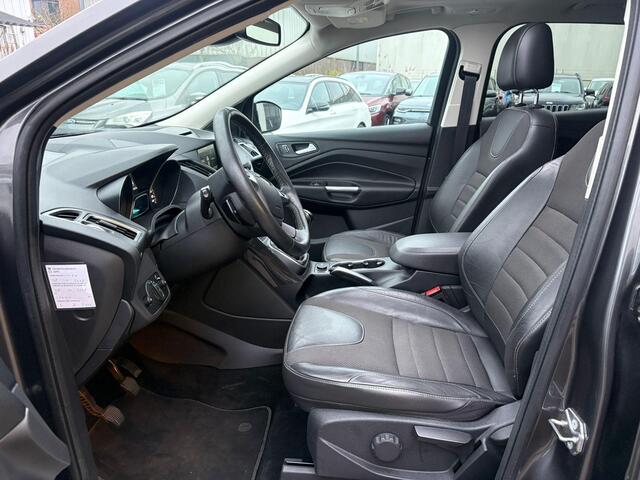 Ford Kuga 1.5 Titanium Styling Pack Pano, camera, cruise