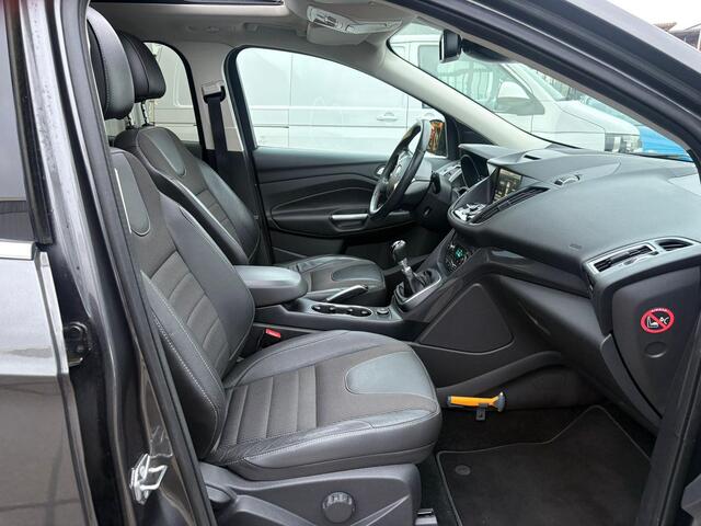 Ford Kuga 1.5 Titanium Styling Pack Pano, camera, cruise