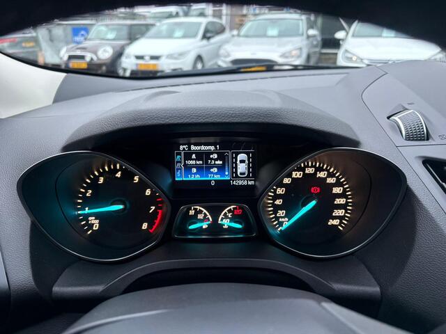Ford Kuga 1.5 Titanium Styling Pack Pano, camera, cruise