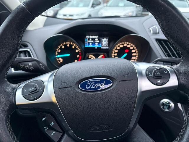 Ford Kuga 1.5 Titanium Styling Pack Pano, camera, cruise