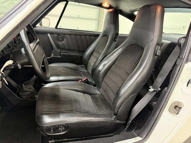 Porsche 911 Porsche 911 Carrera /Open dak Full Servicebook