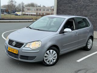 Volkswagen Polo (2002 - 2009)