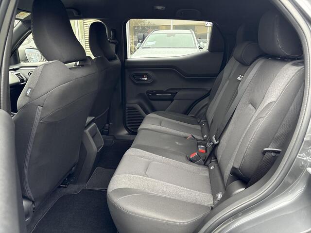 Toyota Urban CRUISER Dynamic 61 kWh E AUTO/ ELEKTRISCH
