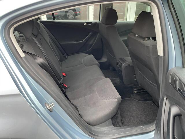 Volkswagen Passat 2.0 FSI Comfortline