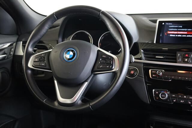 BMW X2 xDrive25e Leder 'Dakota' Schwarz | Navigatiesysteem | Stoelverwarming