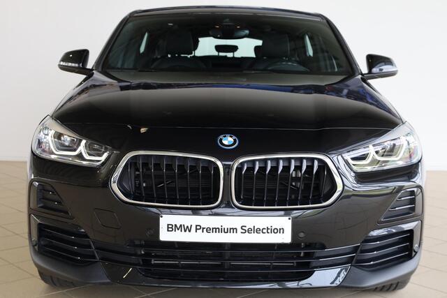 BMW X2 xDrive25e Leder 'Dakota' Schwarz | Navigatiesysteem | Stoelverwarming