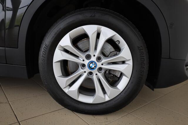 BMW X2 xDrive25e Leder 'Dakota' Schwarz | Navigatiesysteem | Stoelverwarming