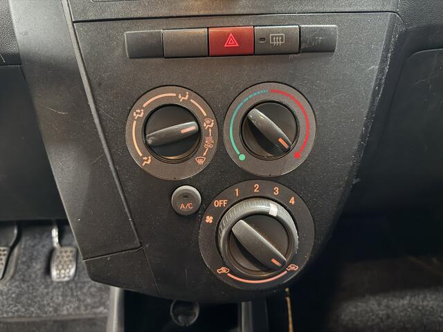 Daihatsu Cuore 1.0 Premium // 1e Eig // airco 