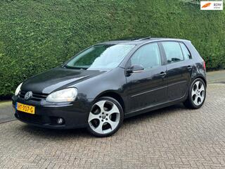 Volkswagen Golf V
