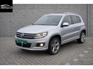 VOLKSWAGEN TIGUAN 2.0 TDI R-Line Edition 4Motion DSG Automaat | Clima | Navi | Pano | Camera | 4x4 | NETTO PRICING | - Belgian license plate