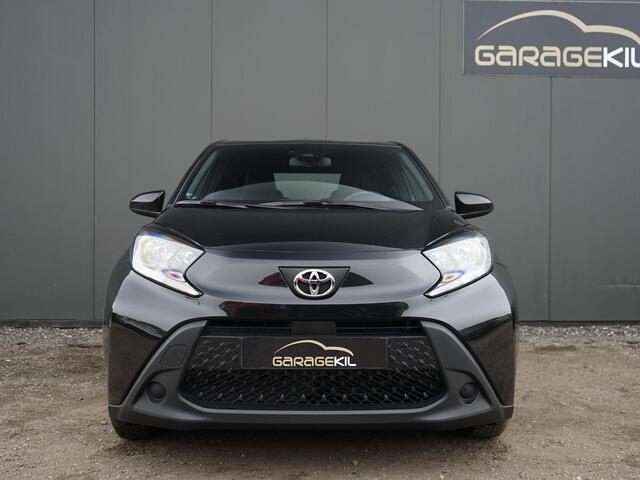 Toyota Aygo X 1.0 VVT-i MT Business 1ste eig. / Dealeronderh. / Smartphone Integratie / Adaptive Cruisecontrol / DAB radio / Achteruitrijcamera